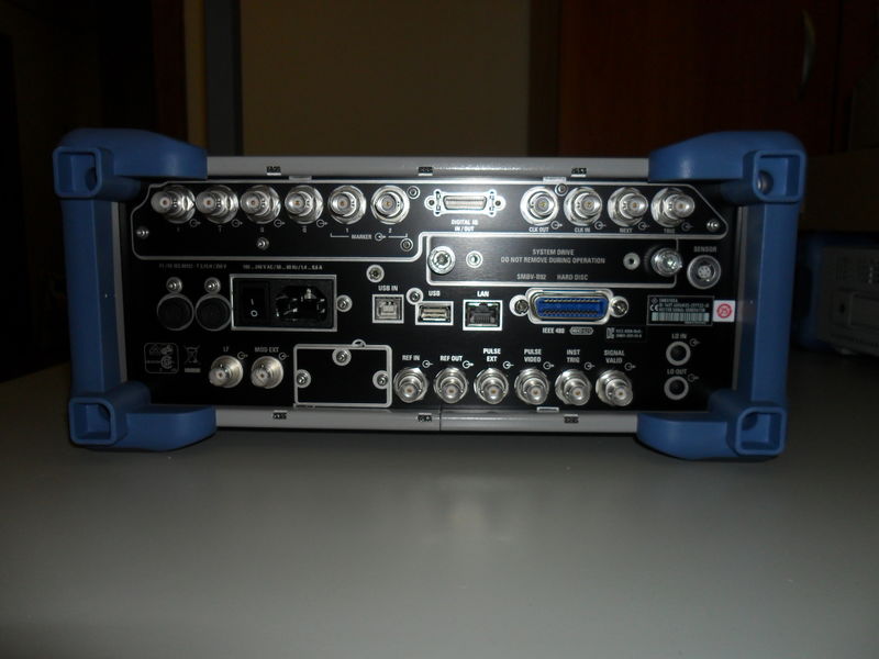 Файл:20120704 SMBV100A 257722 2.jpg