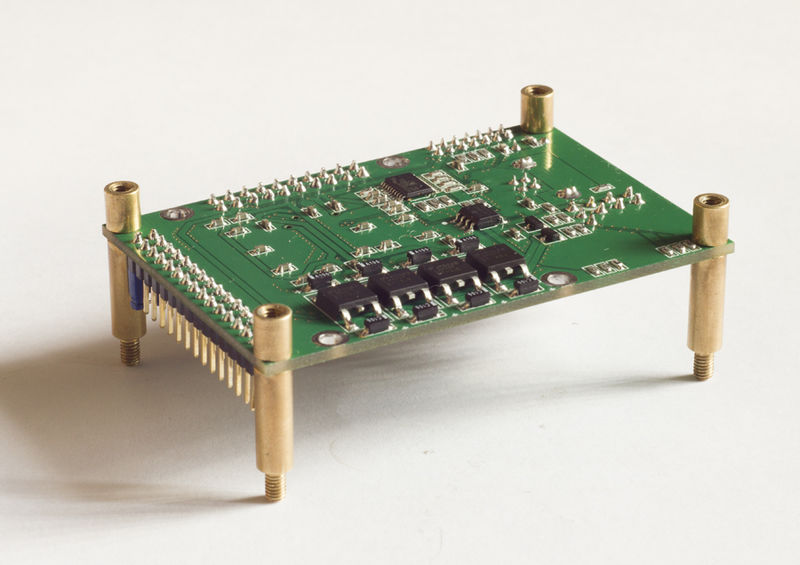 Файл:Usb transmitter foto bot.jpg